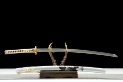 Alternative view of Silver Tide - Kézzel Kovácsolt Katana T10 szerszámacélból