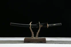 Silent Orchid - Kézzel Kovácsolt Wakizashi Kézzel kovácsolt acélból